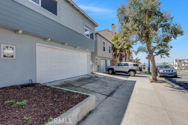 412 Marine Avenue, Manhattan Beach, California 90266, 3 Bedrooms Bedrooms, ,Residential,Sold,Marine,SB21057132