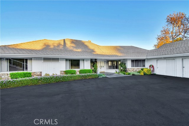 21 Chuckwagon Road, Rolling Hills, California 90274, 4 Bedrooms Bedrooms, ,3 BathroomsBathrooms,Residential,Sold,Chuckwagon,PV20250268