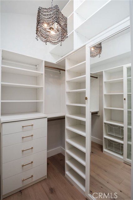 933 9th Street, Manhattan Beach, California 90266, 4 Bedrooms Bedrooms, ,2 BathroomsBathrooms,Residential,Sold,9th,SB21112500