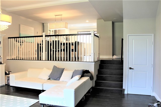 273 Valley Drive, Hermosa Beach, California 90254, 2 Bedrooms Bedrooms, ,2 BathroomsBathrooms,Residential,Sold,Valley,SB18022172