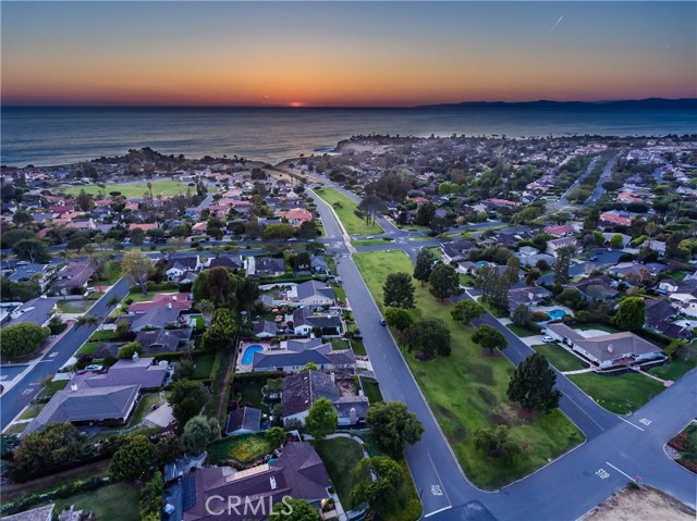2631 Via Carrillo, Palos Verdes Estates, California 90274, 3 Bedrooms Bedrooms, ,2 BathroomsBathrooms,Residential,Sold,Via Carrillo,PV17093733