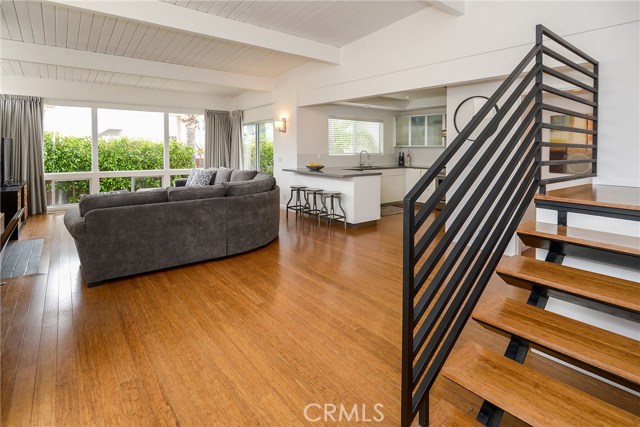 3005 Manhattan Avenue, Hermosa Beach, California 90254, 3 Bedrooms Bedrooms, ,3 BathroomsBathrooms,Residential,Sold,Manhattan,SB18091717