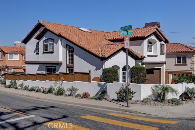 1901 Spreckels Lane, Redondo Beach, California 90278, 4 Bedrooms Bedrooms, ,3 BathroomsBathrooms,Residential,Sold,Spreckels,SB20206979