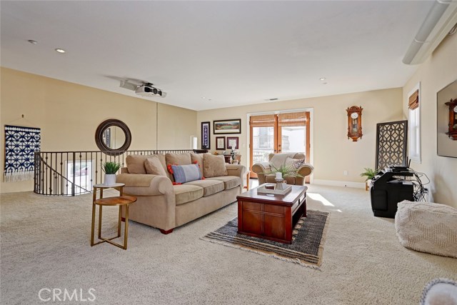 502 Juanita Avenue, Redondo Beach, California 90277, 3 Bedrooms Bedrooms, ,3 BathroomsBathrooms,Residential,Sold,Juanita,SB18028945