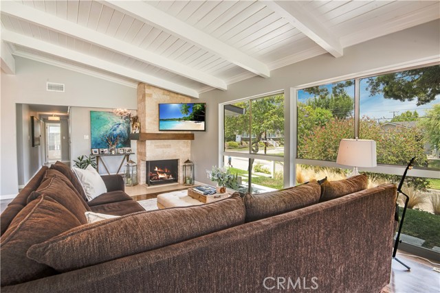 26 Gaucho Drive, Rolling Hills Estates, California 90274, 4 Bedrooms Bedrooms, ,2 BathroomsBathrooms,Residential,Sold,Gaucho,SB21153280