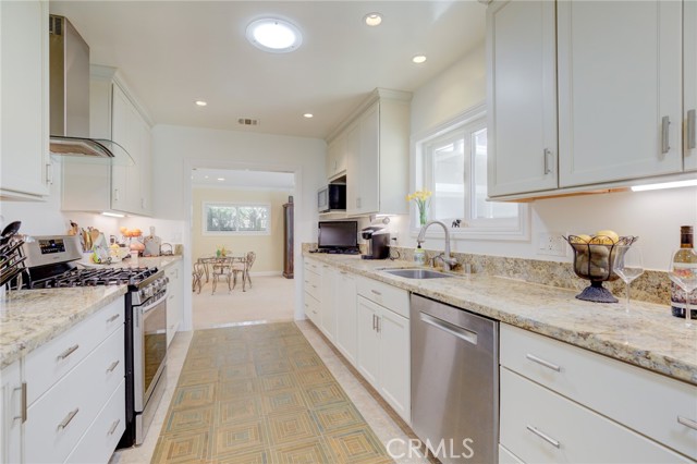 27108 Whitestone Road, Rancho Palos Verdes, California 90275, 3 Bedrooms Bedrooms, ,2 BathroomsBathrooms,Residential,Sold,Whitestone,SB21050323