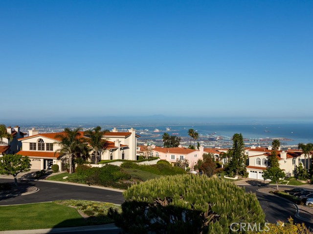 16 Avenida De Camelia, Rancho Palos Verdes, California 90275, 4 Bedrooms Bedrooms, ,3 BathroomsBathrooms,Residential,Sold,Avenida De Camelia,PV17086557