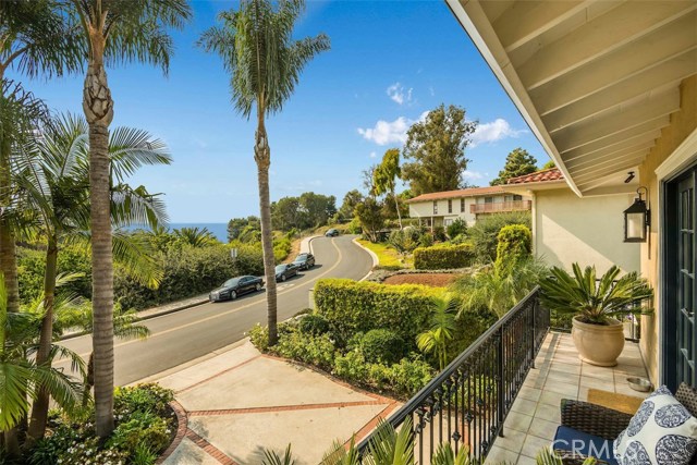 1808 Via Olivera, Palos Verdes Estates, California 90274, 4 Bedrooms Bedrooms, ,3 BathroomsBathrooms,Residential,Sold,Via Olivera,PV20215353