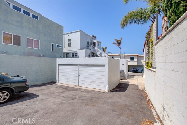 223 24th, Hermosa Beach, California 90254, ,Residential Income,Sold,24th,SB19132395