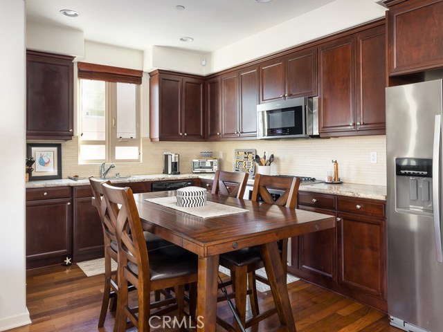 2 Bed Home for Sale in Hawthorne, California