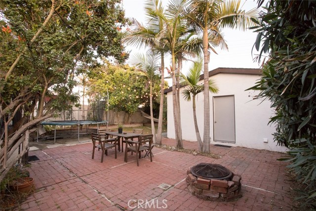 1812 Armour Lane, Redondo Beach, California 90278, 2 Bedrooms Bedrooms, ,1 BathroomBathrooms,Residential,Sold,Armour,SB17159525
