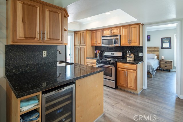 834 Lucia Avenue, Redondo Beach, California 90277, 3 Bedrooms Bedrooms, ,2 BathroomsBathrooms,Residential,Sold,Lucia,SB18180242