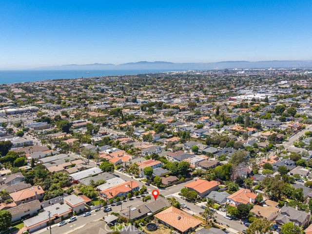 524 Meadows Avenue, Manhattan Beach, California 90266, 4 Bedrooms Bedrooms, ,3 BathroomsBathrooms,Residential,Sold,Meadows,SB20085070