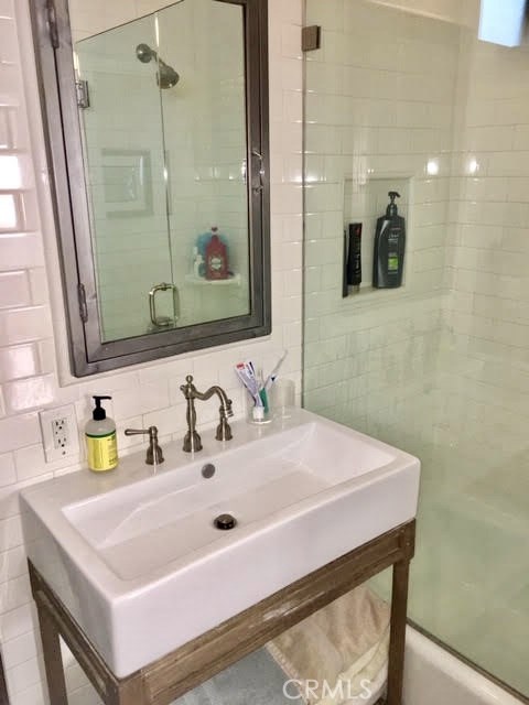 469 32nd Street, Manhattan Beach, California 90266, 3 Bedrooms Bedrooms, ,Residential,Sold,32nd,SB19142309