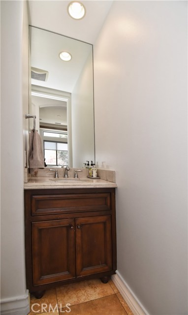 2612 Poinsettia Avenue, Manhattan Beach, California 90266, 5 Bedrooms Bedrooms, ,5 BathroomsBathrooms,Residential,Sold,Poinsettia,SB20134895