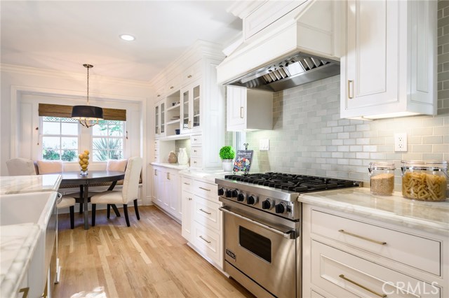 742 27th Street, Manhattan Beach, California 90266, 4 Bedrooms Bedrooms, ,3 BathroomsBathrooms,Residential,Sold,27th,SB19194302