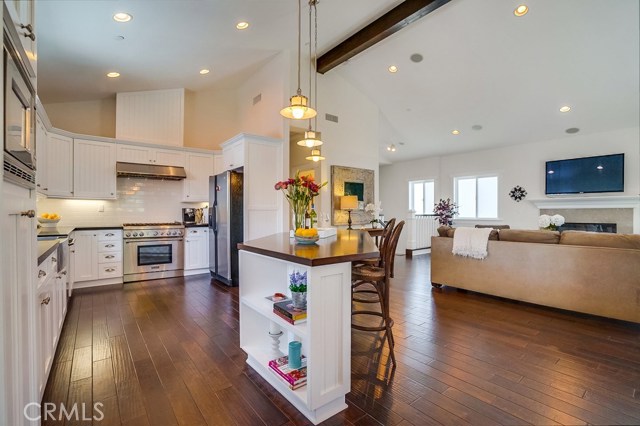 105 S Prospect Avenue, Redondo Beach, California 90277, 4 Bedrooms Bedrooms, ,2 BathroomsBathrooms,Residential,Sold,S Prospect,SB18121161