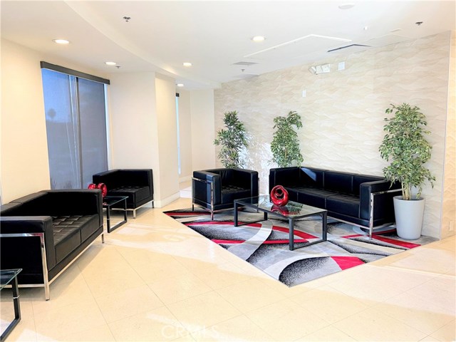 2 Bed Home for Sale in Los Angeles, California