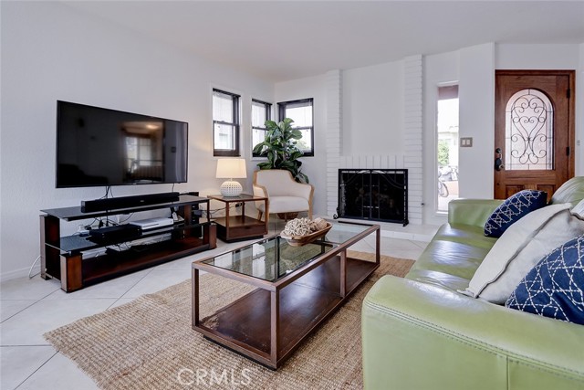 1907 Belmont Lane, Redondo Beach, California 90278, 3 Bedrooms Bedrooms, ,3 BathroomsBathrooms,Residential,Sold,Belmont,SB21076465