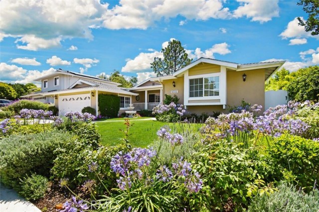 6222 Moongate Drive, Rancho Palos Verdes, California 90275, 4 Bedrooms Bedrooms, ,3 BathroomsBathrooms,Residential,Sold,Moongate,PV20156202