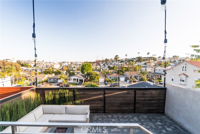 1628 Carlson Lane, Redondo Beach, California 90278, 3 Bedrooms Bedrooms, ,2 BathroomsBathrooms,Residential,Sold,Carlson,SB19087242