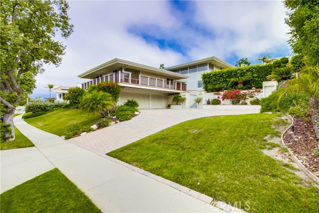 7206 Crest Road, Rancho Palos Verdes, California 90275, 5 Bedrooms Bedrooms, ,4 BathroomsBathrooms,Residential,Sold,Crest,PV17081405