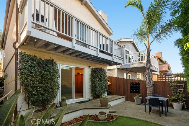 1626 Stanford Avenue, Redondo Beach, California 90278, 3 Bedrooms Bedrooms, ,2 BathroomsBathrooms,Residential,Sold,Stanford,SB21017575