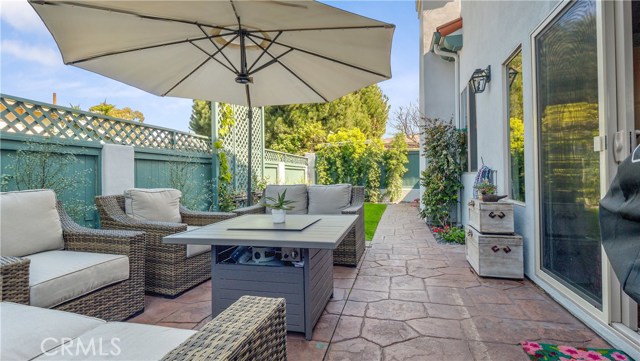 2607 Ripley Avenue, Redondo Beach, California 90278, 5 Bedrooms Bedrooms, ,2 BathroomsBathrooms,Residential,Sold,Ripley,SB19047828