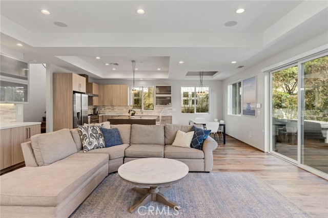 2013 Voorhees Avenue, Redondo Beach, California 90278, 4 Bedrooms Bedrooms, ,3 BathroomsBathrooms,Residential,Sold,Voorhees,SB21088037
