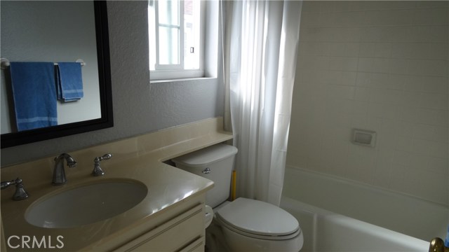 2414 Mathews Avenue, Redondo Beach, California 90278, 2 Bedrooms Bedrooms, ,2 BathroomsBathrooms,Residential,Sold,Mathews,SB18067790