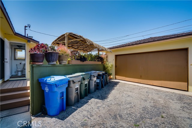 2711 Ralston Lane, Redondo Beach, California 90278, 3 Bedrooms Bedrooms, ,1 BathroomBathrooms,Residential,Sold,Ralston,SB21120116