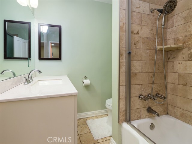 3212 Oak Avenue, Manhattan Beach, California 90266, 3 Bedrooms Bedrooms, ,2 BathroomsBathrooms,Residential,Sold,Oak,SB21120896