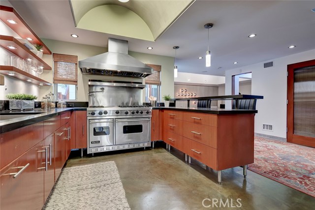 794 27th Street, Manhattan Beach, California 90266, 5 Bedrooms Bedrooms, ,3 BathroomsBathrooms,Residential,Sold,27th,SB20032410