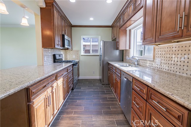 5162 W 142nd Street