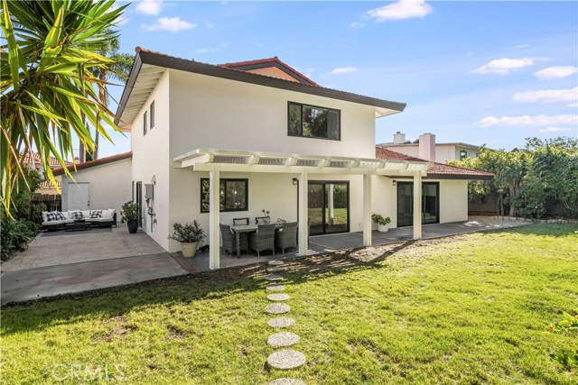 6115 Armaga Spring Road, Rancho Palos Verdes, California 90275, 4 Bedrooms Bedrooms, ,2 BathroomsBathrooms,Residential,Sold,Armaga Spring,PV20243988