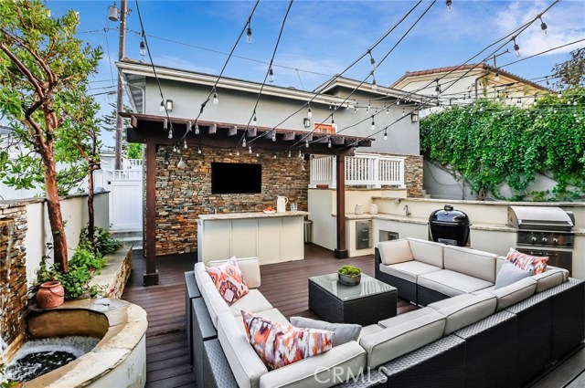 844 Avenue B, Redondo Beach, California 90277, 5 Bedrooms Bedrooms, ,5 BathroomsBathrooms,Residential,Sold,Avenue B,SB20039322