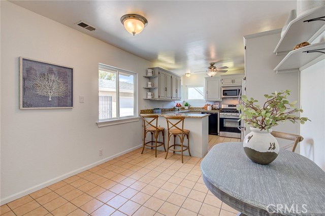 1010 Firmona Avenue, Redondo Beach, California 90278, 4 Bedrooms Bedrooms, ,2 BathroomsBathrooms,Residential,Sold,Firmona,SB19217581