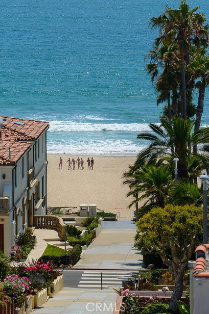 225 25th Street, Manhattan Beach, California 90266, 5 Bedrooms Bedrooms, ,4 BathroomsBathrooms,Residential,Sold,25th,SB19199643