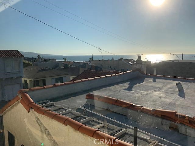 301 27th, Hermosa Beach, California 90254, 2 Bedrooms Bedrooms, ,1 BathroomBathrooms,Residential,Sold,27th,SB20007141