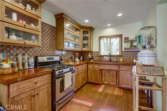 1019 Spencer Street, Redondo Beach, California 90277, 2 Bedrooms Bedrooms, ,1 BathroomBathrooms,Residential,Sold,Spencer,SB17195188