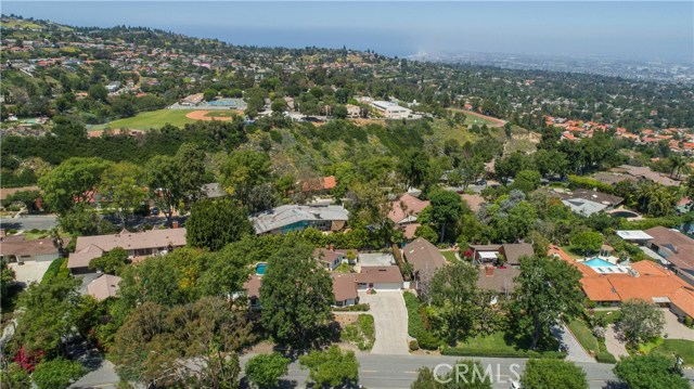 27517 Eastvale Road, Palos Verdes Peninsula, California 90274, 4 Bedrooms Bedrooms, ,2 BathroomsBathrooms,Residential,Sold,Eastvale,PV17075995