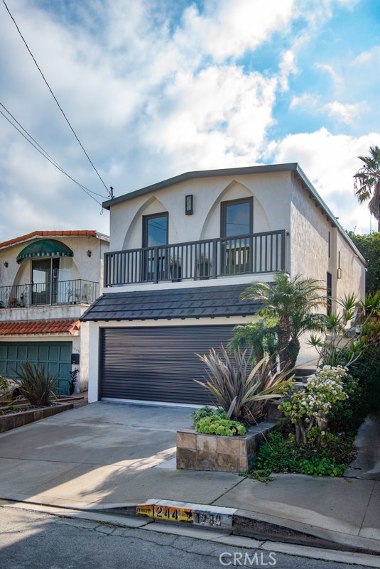 1244 20th Street, Hermosa Beach, California 90254, 3 Bedrooms Bedrooms, ,2 BathroomsBathrooms,Residential,Sold,20th,SB20010972