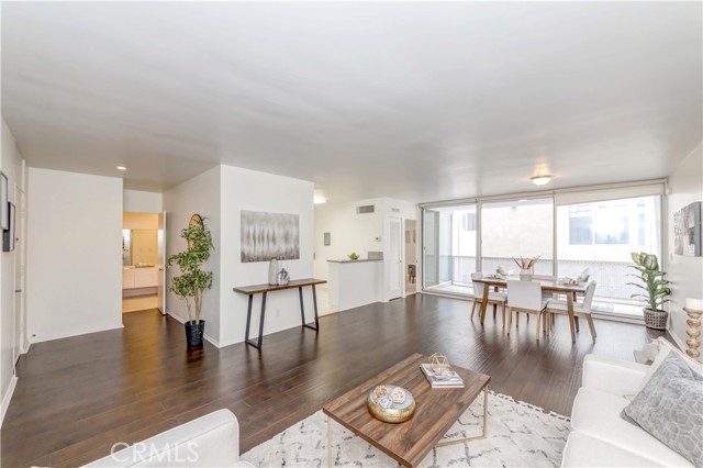 1 Bed Home for Sale in Beverly Hills, California