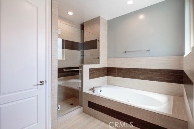 1912 Huntington Lane, Redondo Beach, California 90278, 4 Bedrooms Bedrooms, ,3 BathroomsBathrooms,Residential,Sold,Huntington,PV18100273