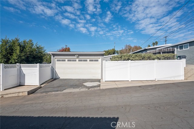 1336 2nd Street, Manhattan Beach, California 90266, 3 Bedrooms Bedrooms, ,2 BathroomsBathrooms,Residential,Sold,2nd,SB20237605