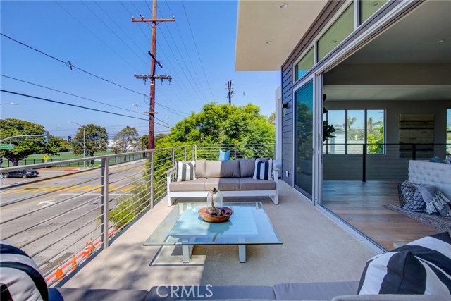 102 Prospect Avenue, Redondo Beach, California 90277, 3 Bedrooms Bedrooms, ,1 BathroomBathrooms,Residential,Sold,Prospect,SB19223229