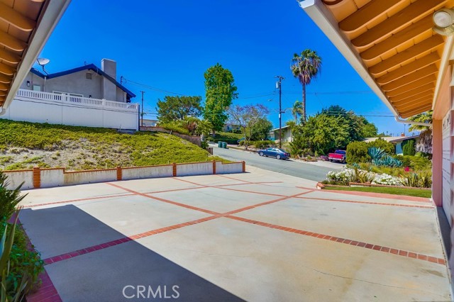 1826 Avenida Aprenda, Rancho Palos Verdes, California 90275, 4 Bedrooms Bedrooms, ,1 BathroomBathrooms,Residential,Sold,Avenida Aprenda,SB21100259