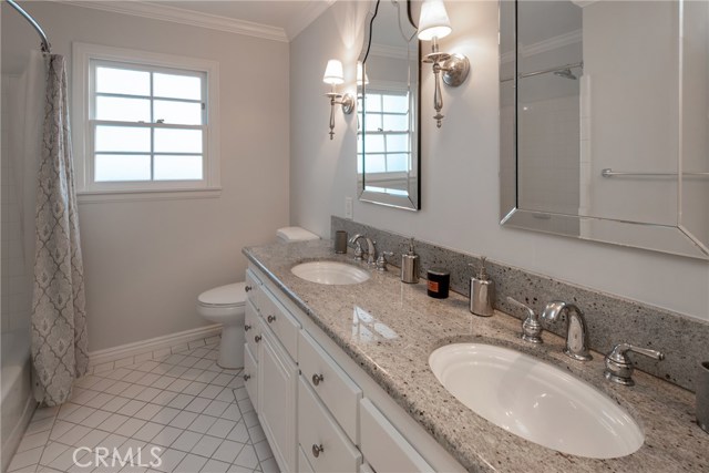 3012 Poinsettia Avenue, Manhattan Beach, California 90266, 4 Bedrooms Bedrooms, ,2 BathroomsBathrooms,Residential,Sold,Poinsettia,SB20042447