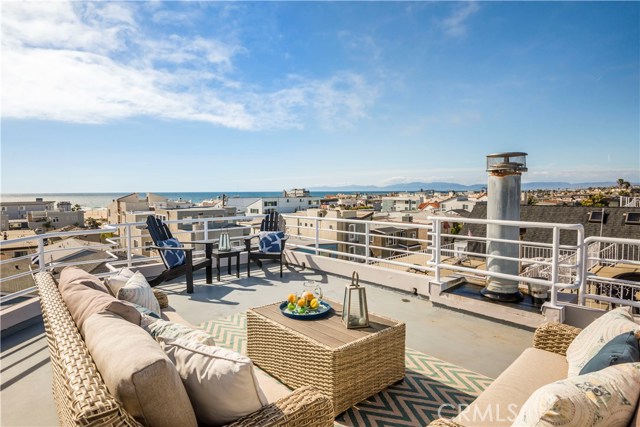 228 Manhattan Avenue, Hermosa Beach, California 90254, 3 Bedrooms Bedrooms, ,3 BathroomsBathrooms,Residential,Sold,Manhattan,PV18057092