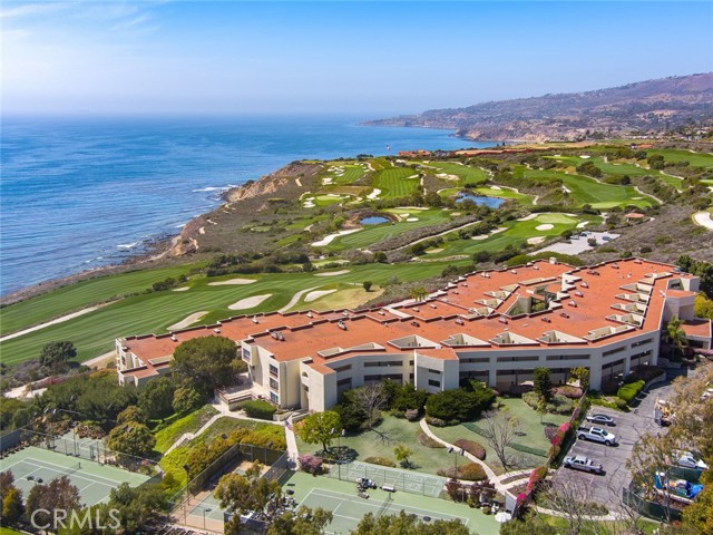 3200 La Rotonda Drive, Rancho Palos Verdes, California 90275, 2 Bedrooms Bedrooms, ,2 BathroomsBathrooms,Residential,Sold,La Rotonda,PV21075544